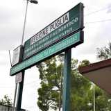 Raggiungere il centro faunistico non � per niente facile: non esistono infatti cartelli che ne indichino la presenza, almeno fino a ridosso della stessa struttura, che si trova in via Generale Palmiotti Michele, una strada secondaria che collega Bitetto a Sannicandro